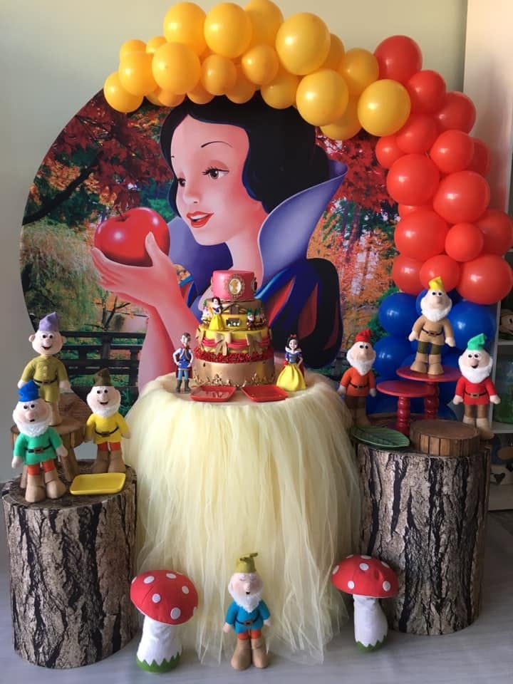 Branca de Neve - FABIANA LOPES DECORACOES