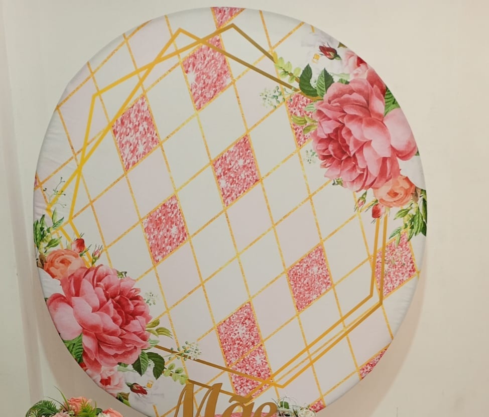 Capa de Rosas Com Detalhes Dorado - Liviarts Criativa