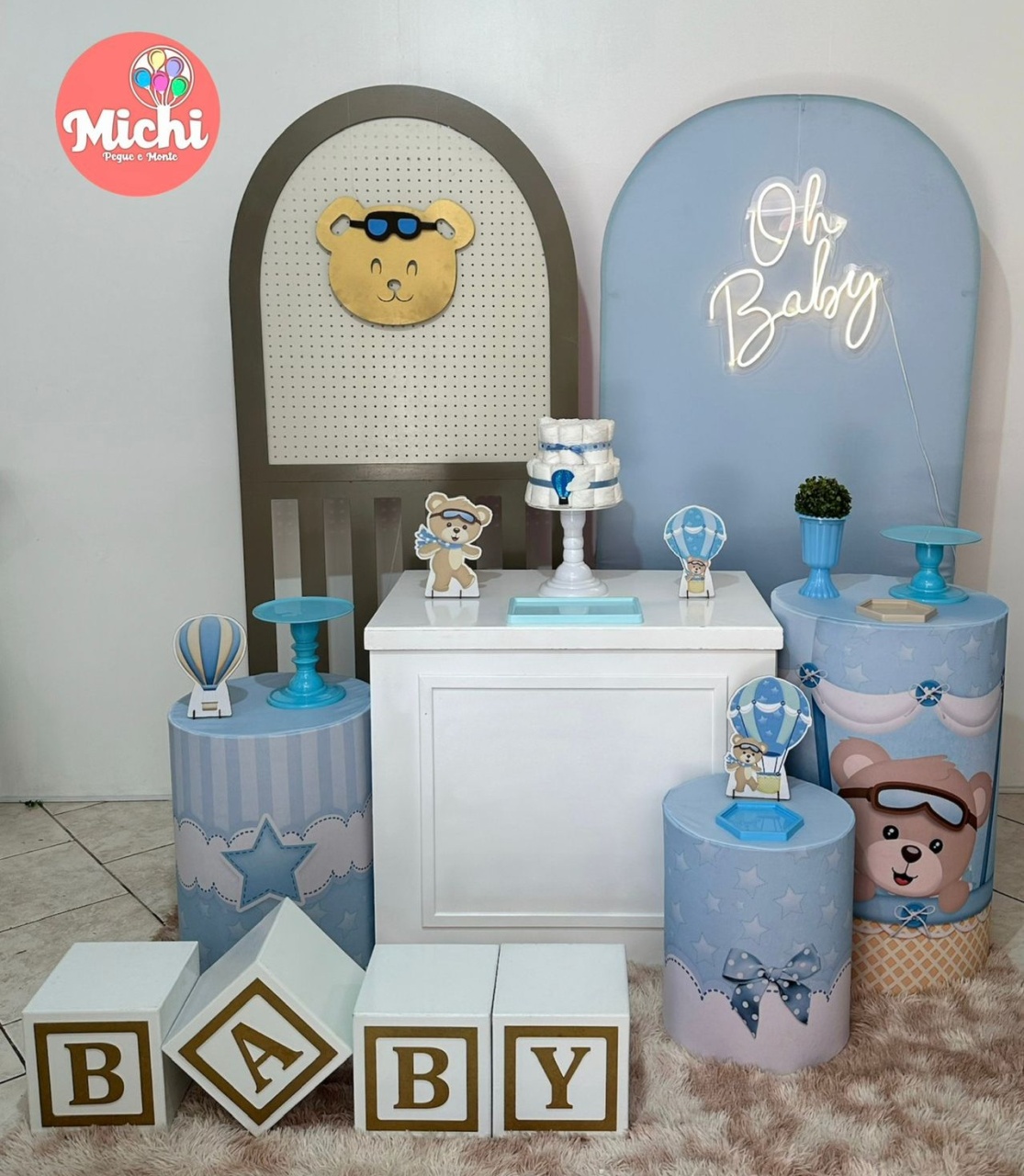 Kit Encanto Ursinho Baloeiro Mesa Branca - Michi Pegue e Monte
