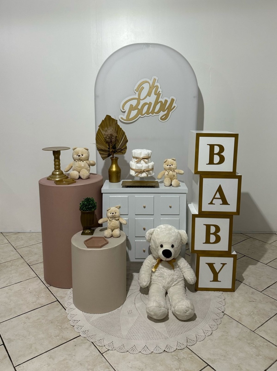 Kit Luxo Baby 1 Bege Com Urso Branco E Cubos Baby - Michi Pegue e Monte