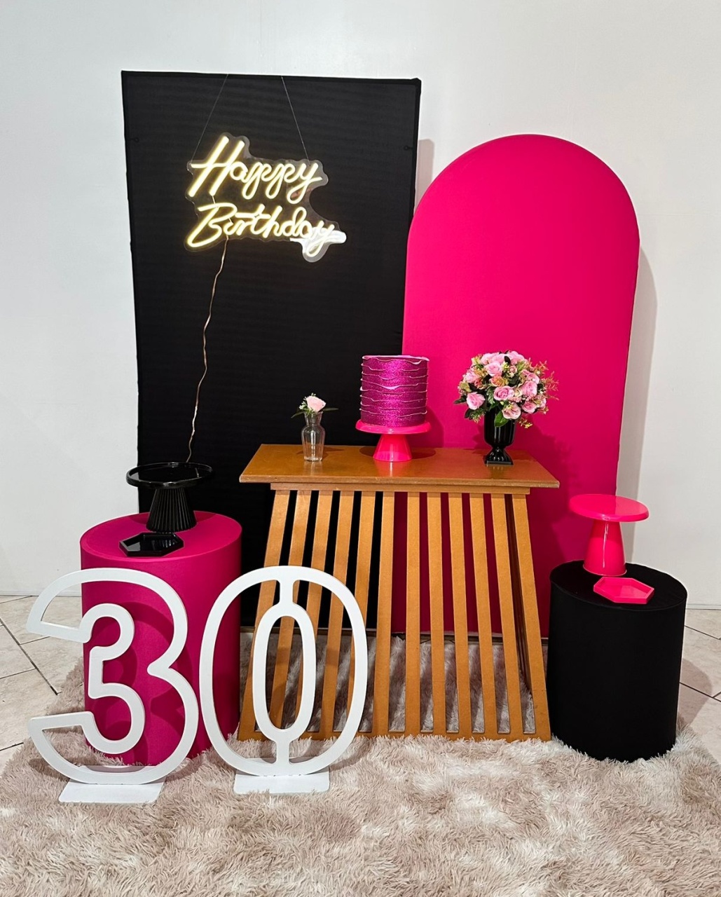 Kit Preto E Pink Mesa Ripada Com Numero de Chão - Michi Pegue e Monte