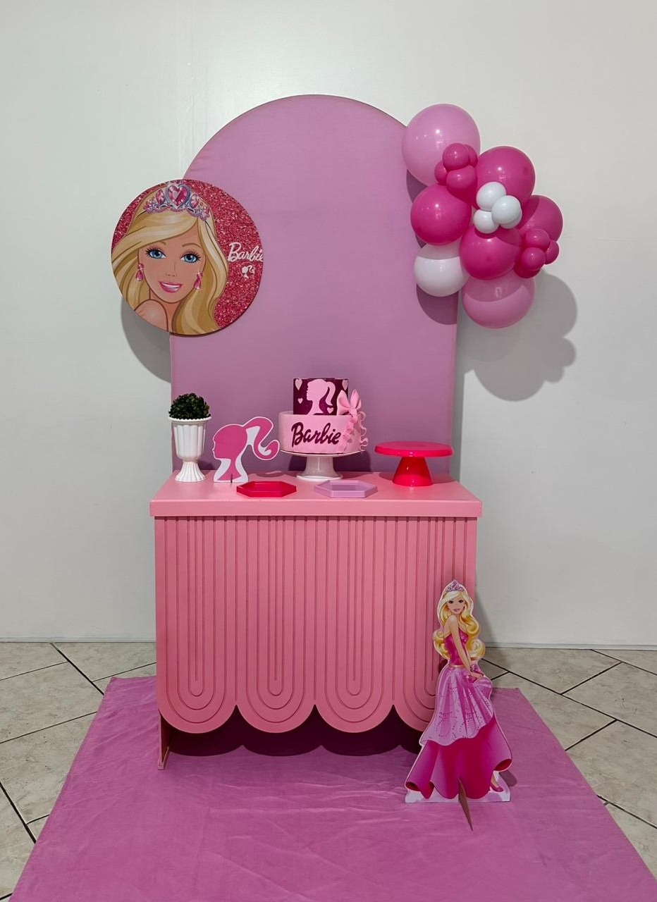 Kit Compacto Barbie Mesa Rosa, Com Balão Incluso - Michi Pegue e Monte