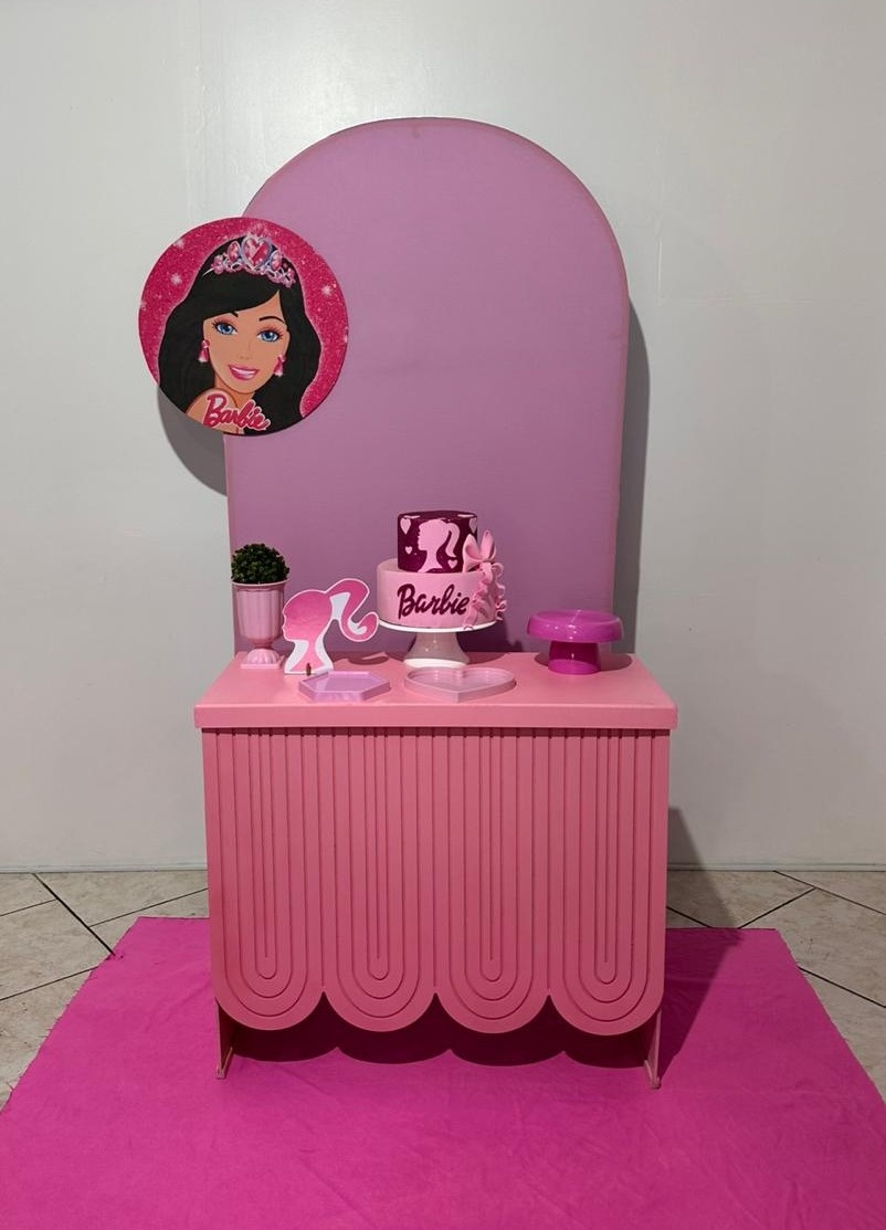 Kit Compacto Barbie Morena - Michi Pegue e Monte