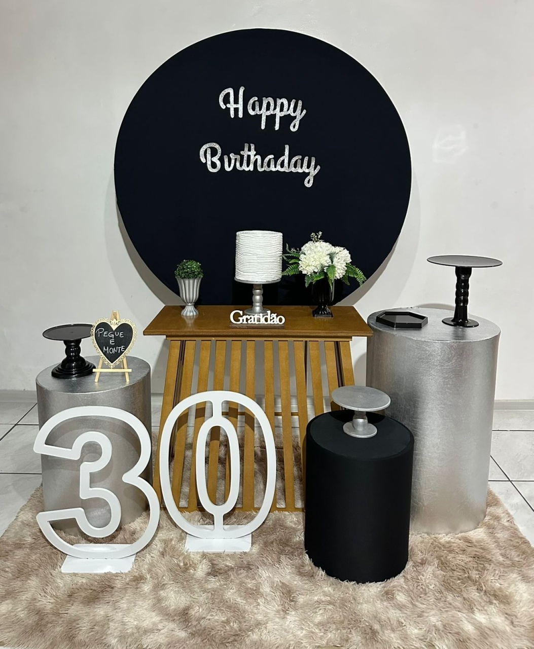 Kit Preto E Prata Mesa Ripada - Michi Pegue e Monte