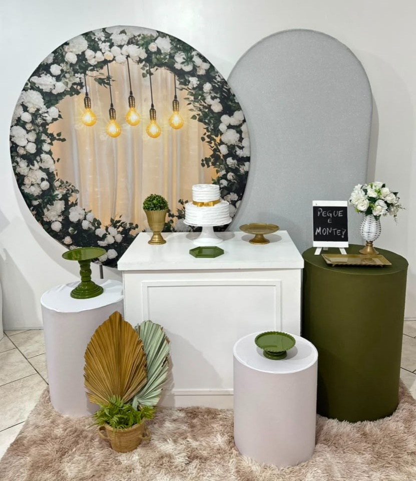 Kit 4 Painel Imita Luzes E Flores Mesa Branca - Michi Pegue e Monte
