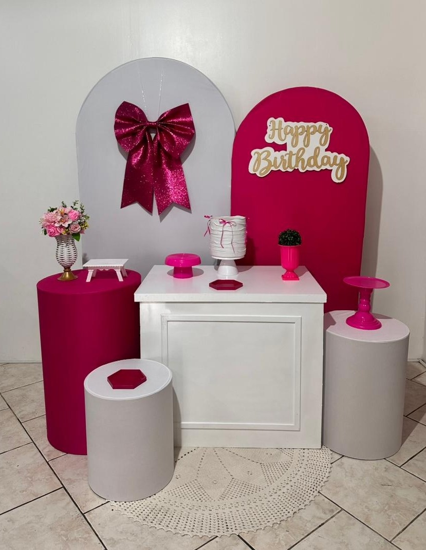 Kit Paíneis Romano Laço Rosa Mesa Branca - Michi Pegue e Monte
