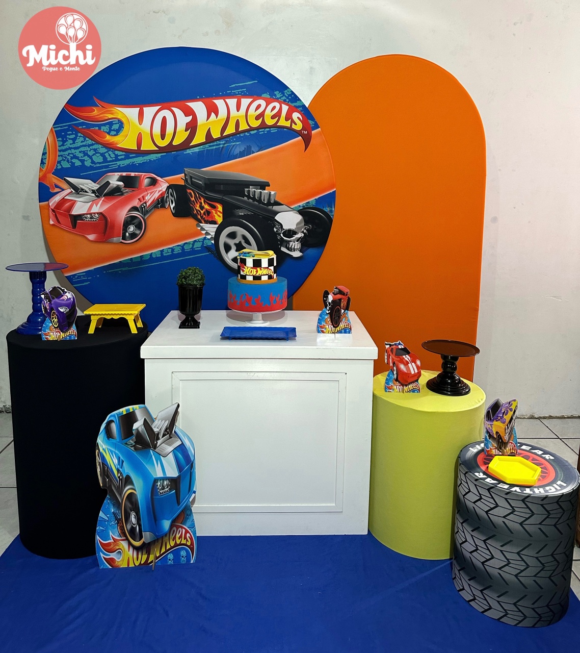 Kit 4 Hot Wheels   - Michi Pegue e Monte