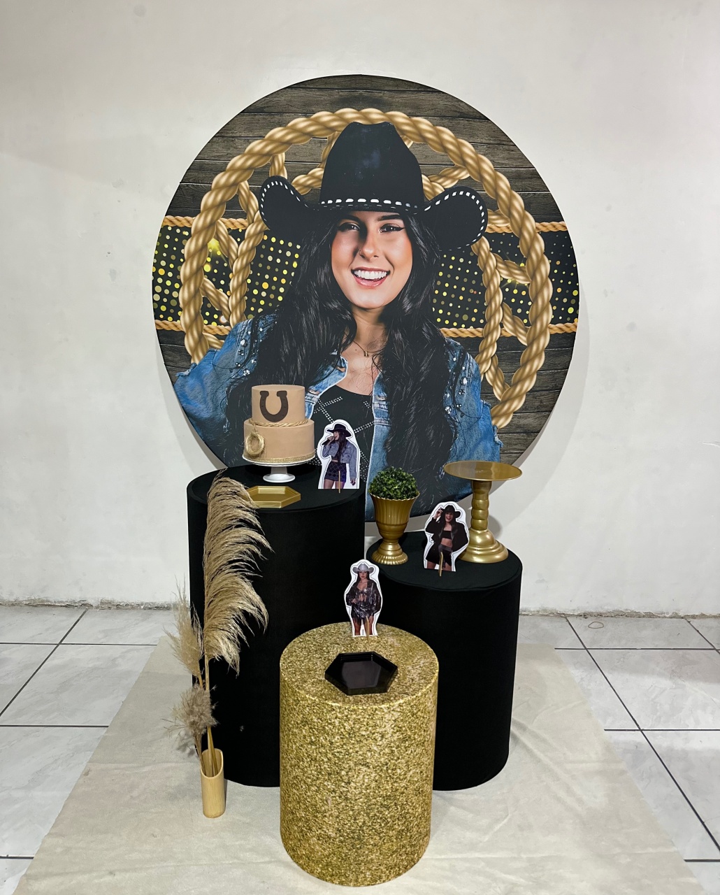 Kit 1 Ana Castela Preto E Dourado  - Michi Pegue e Monte