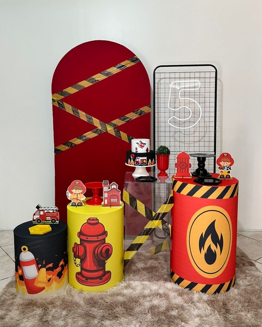 Kit Encanto Mesa Acrilica Bombeiro  - Michi Pegue e Monte
