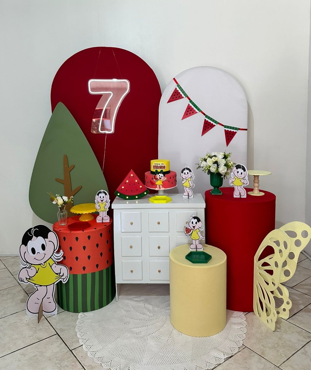 Kit Encanto Magali Com Comoda E Numero Led - Michi Pegue e Monte