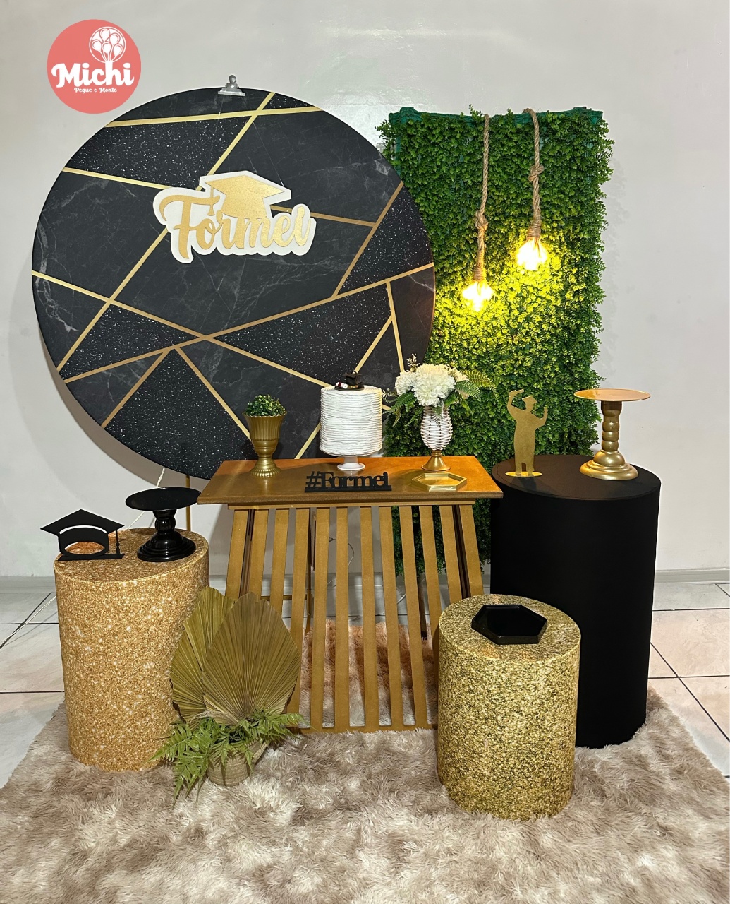 Kit Formatura Painel Geométrico Preto E Dourado  - Michi Pegue e Monte