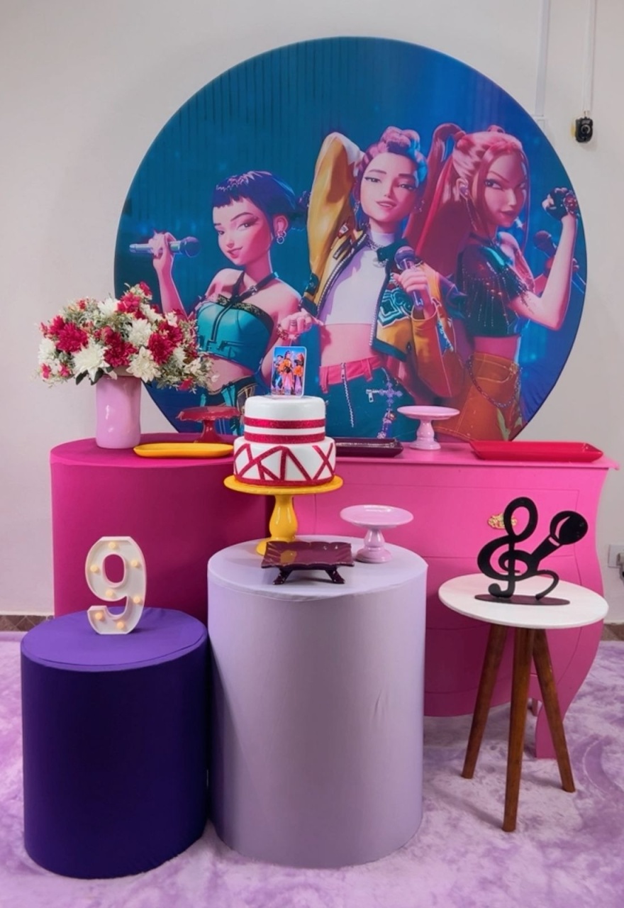 Kit Ouro Guerreiras Do K-Pop - TudFestas