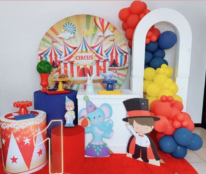 Composição Circo Vermelho - Modelo 3 - TudFestas