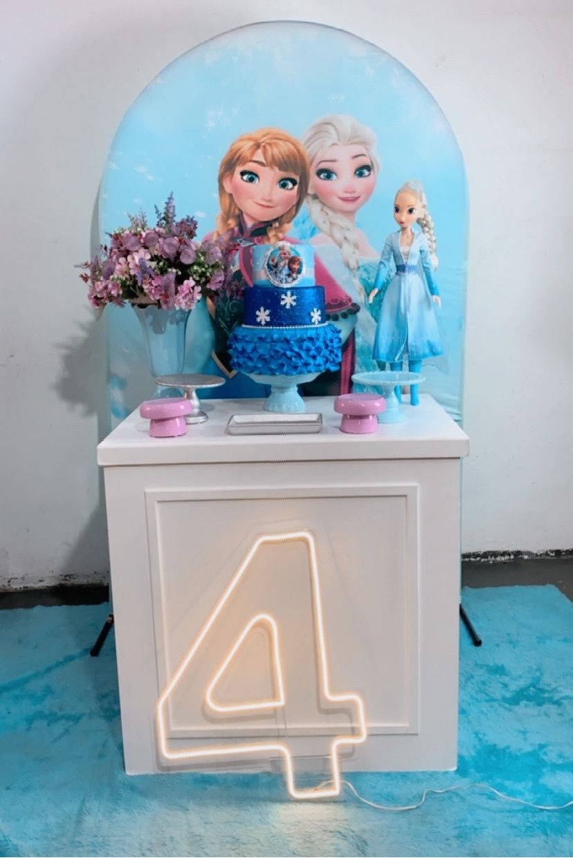 Composição Frozen E Ana  - TudFestas