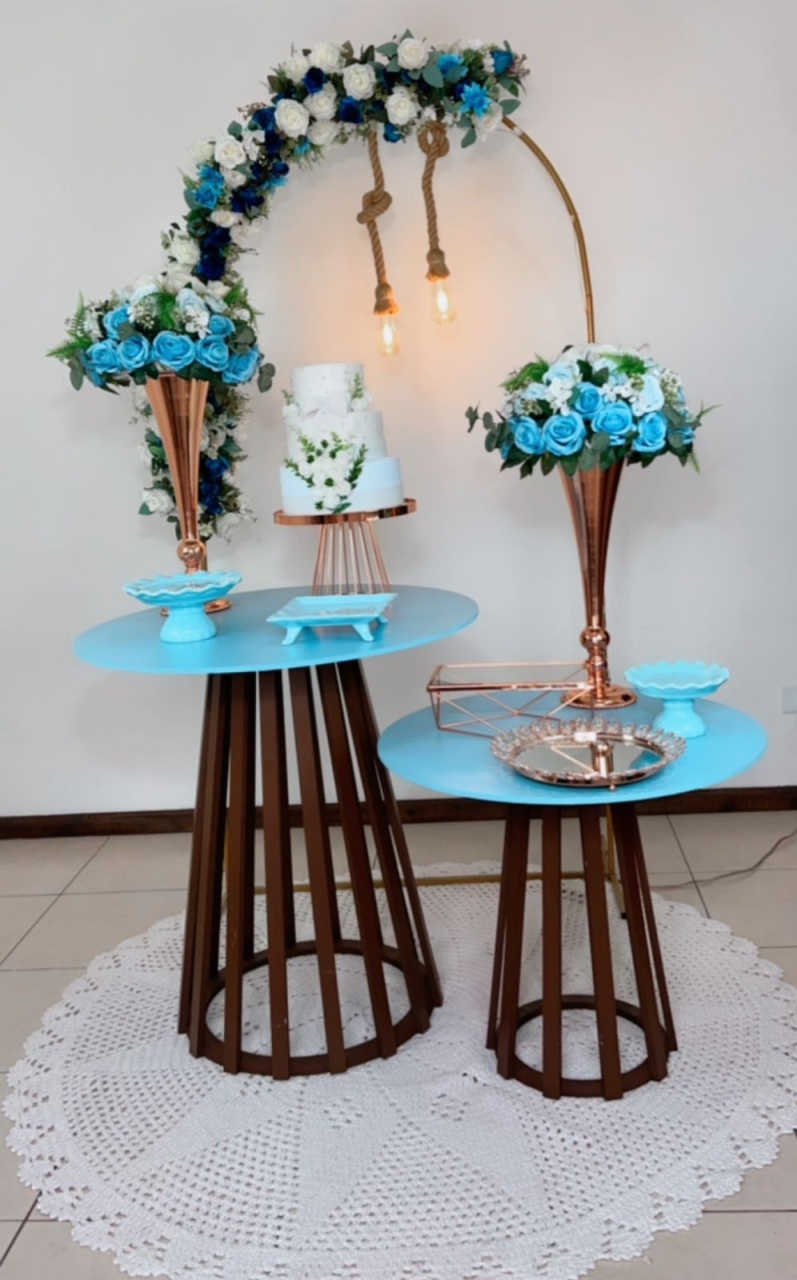 Composição Azul Com Rose -  Modelo 3 - TudFestas