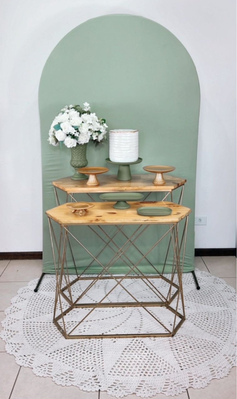 Composição Verde Com Dourado - Mesas de Ferro - TudFestas