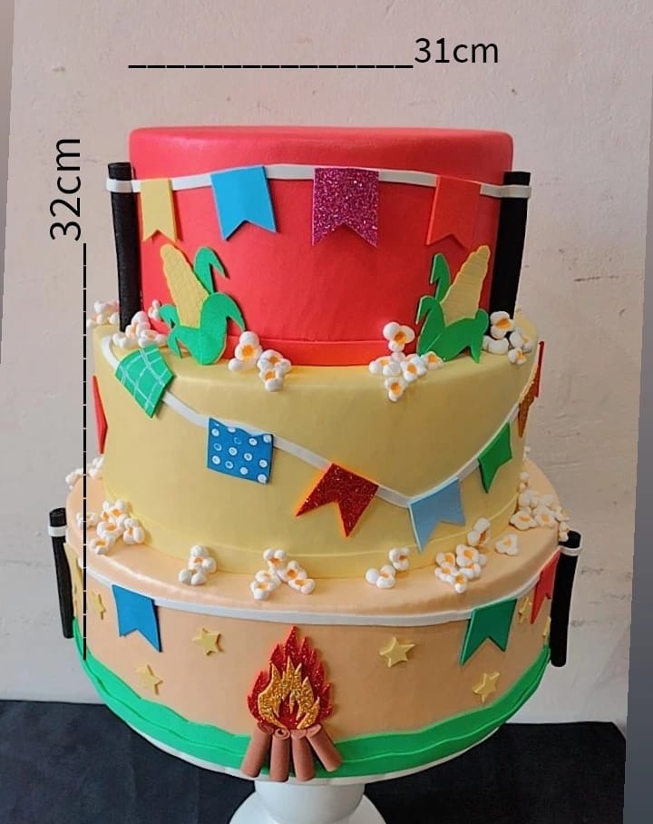 Bolo Fake Festa Junina - TudFestas