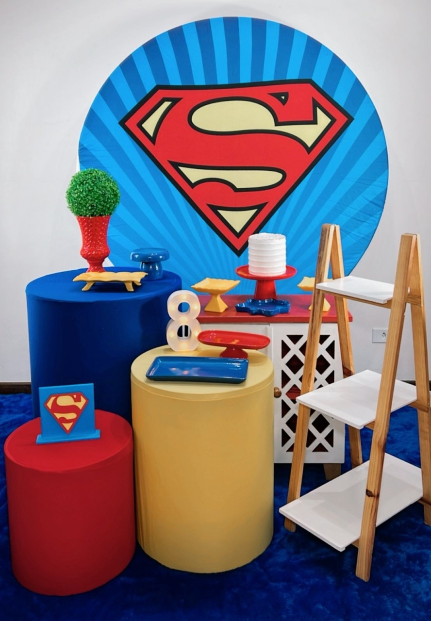 Kit Ouro Super Man - Modelo 2 - TudFestas