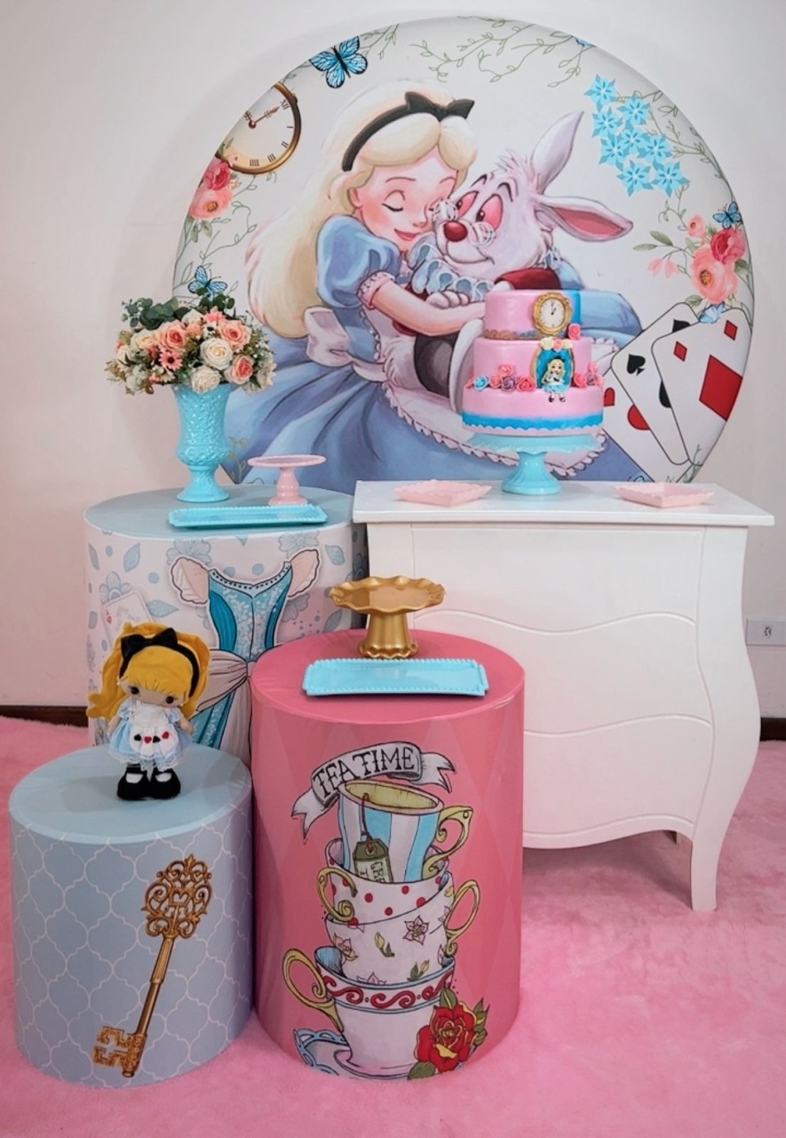 Kit Prata Alice No País das Maravilhas - Painel Cartas - TudFestas