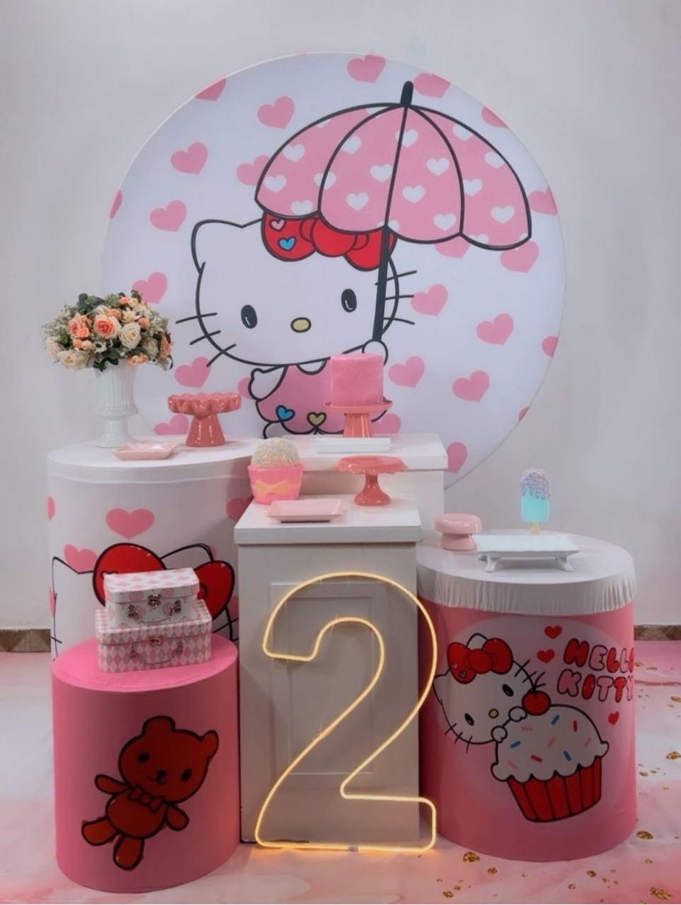 Kit Diamante Hello Kitty Confeiteira - Modelo 2 - TudFestas