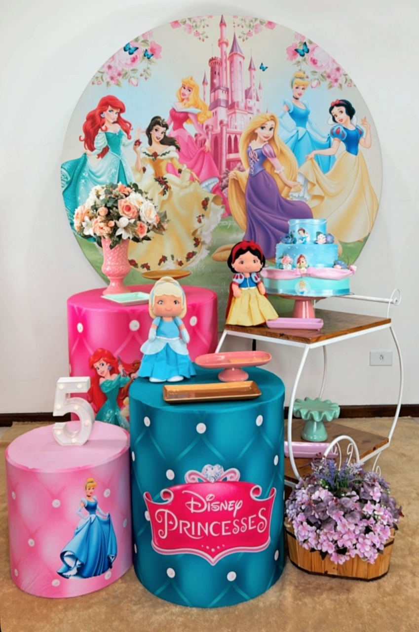 Kit Ouro Princesas - Modelo 2 - TudFestas