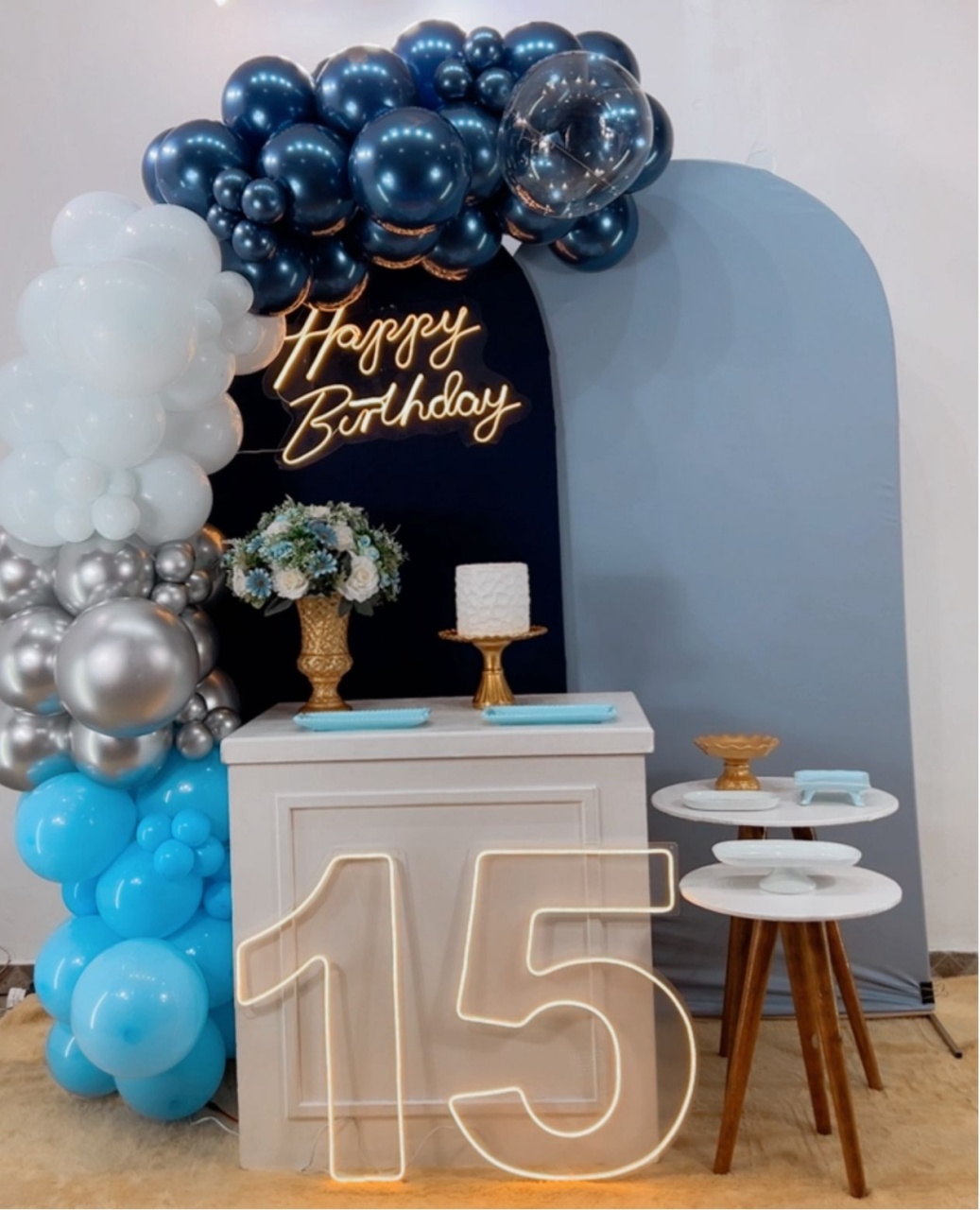 Composição Tons de Azul - Modelo 2 - TudFestas