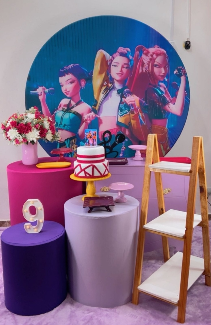 Kit Ouro Guerreiras Do K-Pop - Modelo 2 - TudFestas