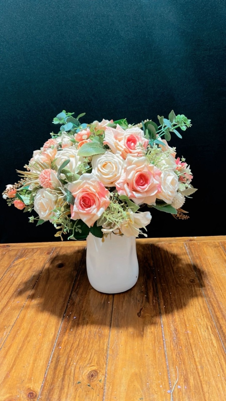 Arranjo de Flores Rosa - TudFestas