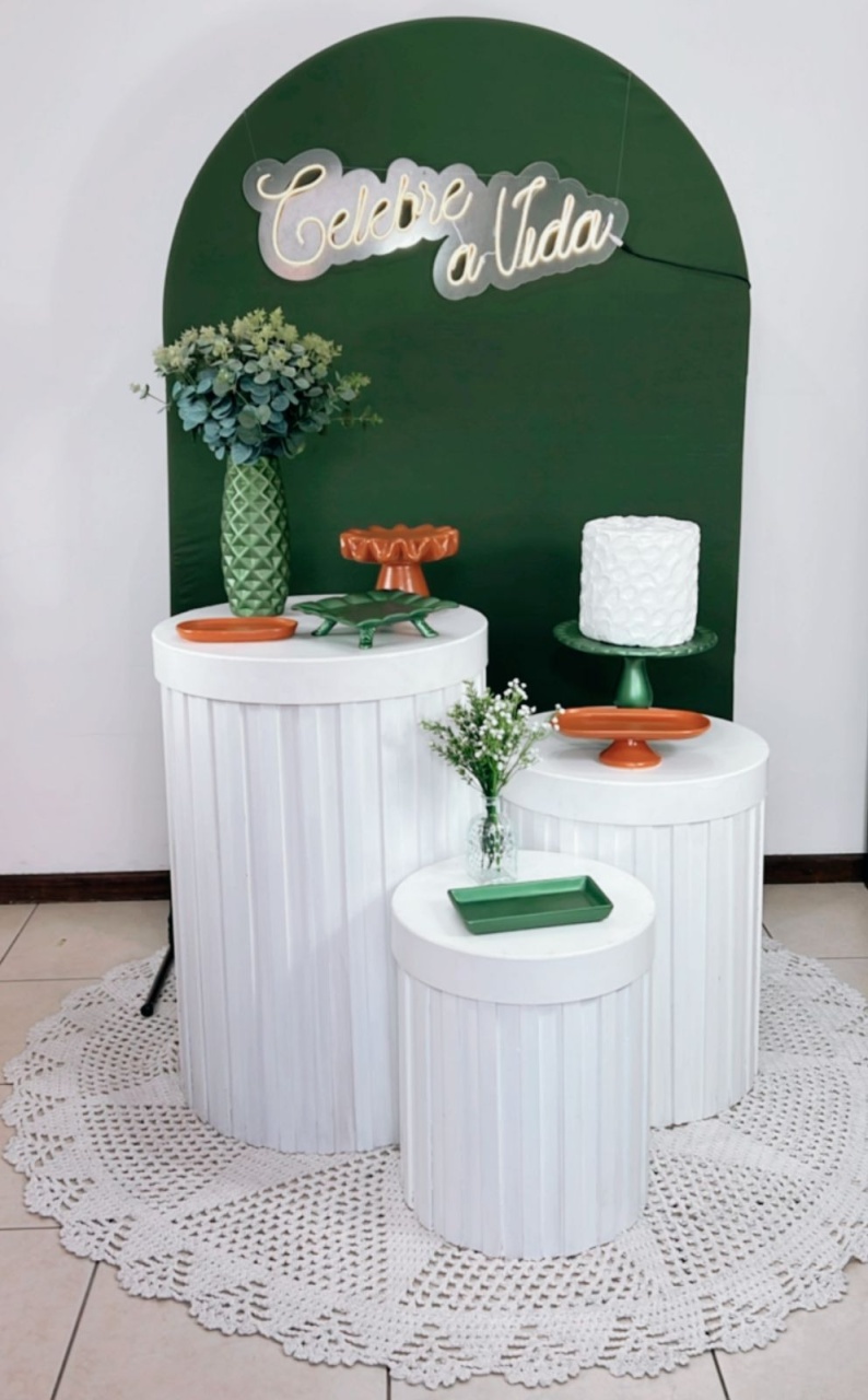 Composição Verde Com Terracota - Cilindros Ripados Branco Mod 2 - TudFestas