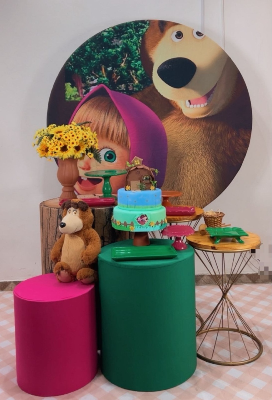 Kit Ouro Masha E Urso - Modelo 2 - TudFestas