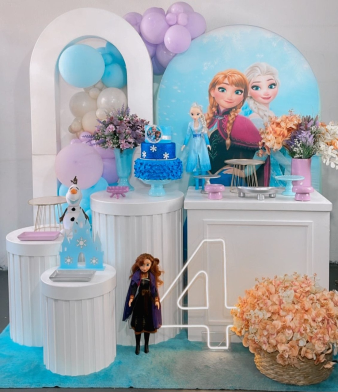 Composição Frozen E Ana - Cilindros Ripados + Portal - TudFestas