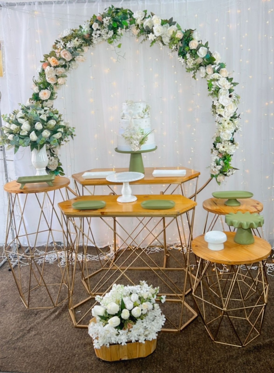 Composição Casamento Verde E Branco - Modelo 2 - TudFestas
