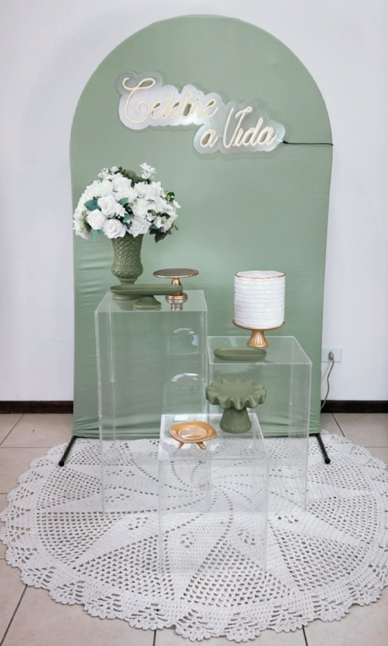 Composição Verde Com Dourado - Cubos Acrílicos Mod 2  - TudFestas