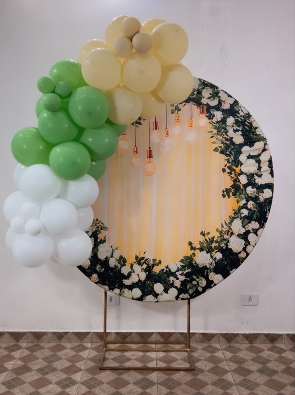 Arco de Balões - Venda (Mini Arco de Balões) Floral Luzes - TudFestas