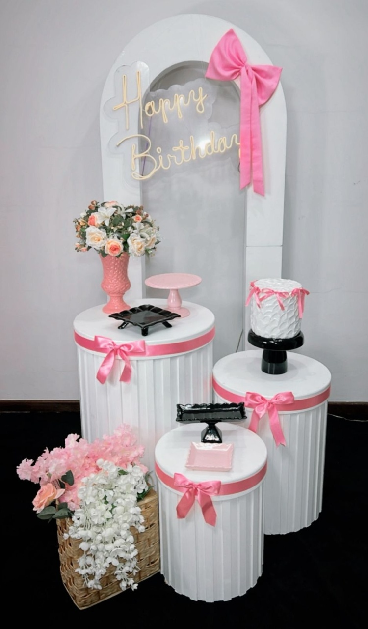 Composição Laços Rosa - Modelo 2 - TudFestas