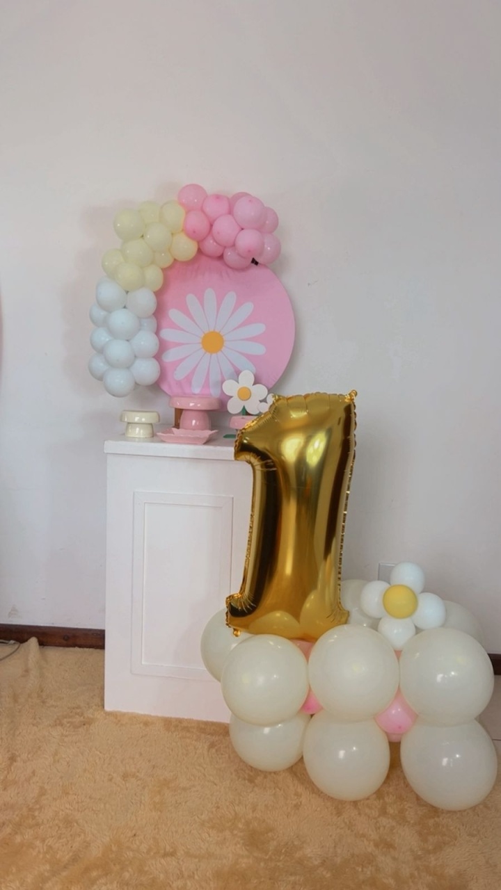 Kit Rubi Com Mesinha - Margarida - Modelo 3 - TudFestas