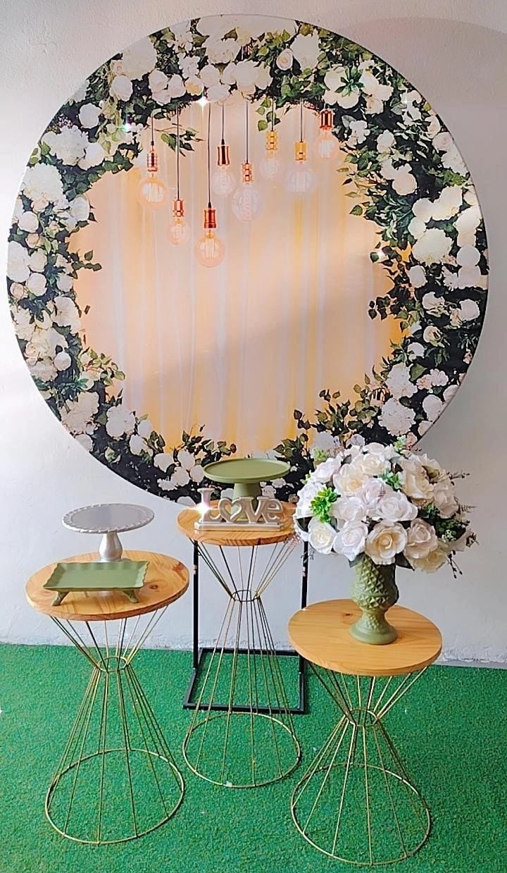 Composição Verde + Prata Floral Luzes Mesas - Modelo 2 - TudFestas