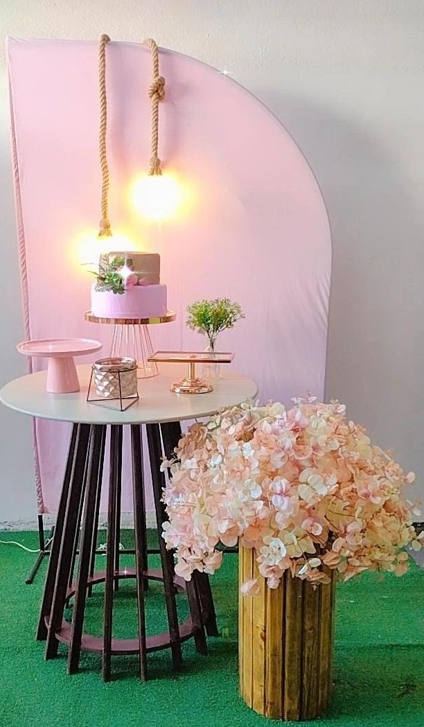 Rosa Com Branco - Composição - Modelo 2  - TudFestas