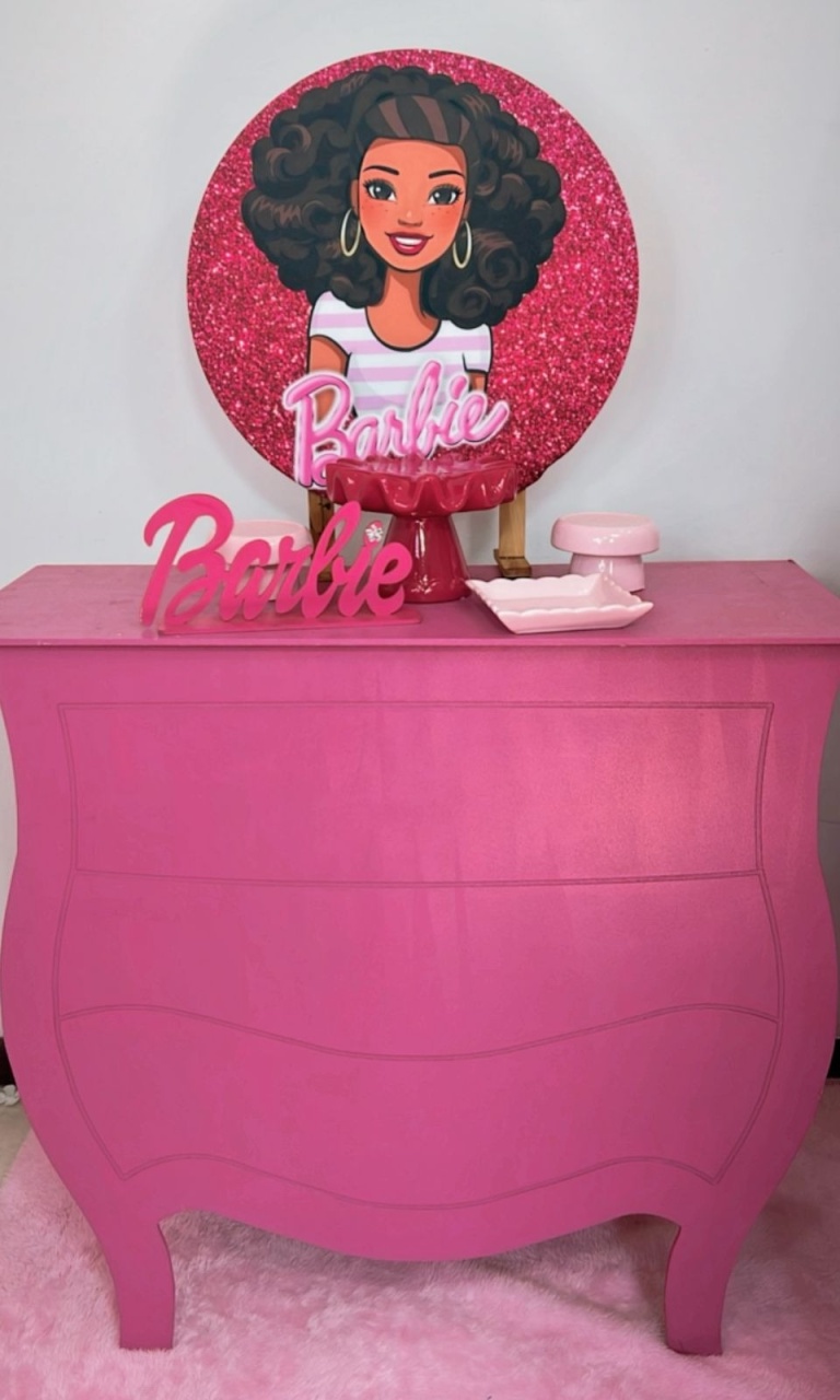 Kit Rubi Com Mesinha - Barbie Negra - Modelo 2 - TudFestas