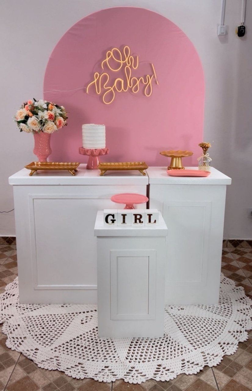 Composição Branco E Rosa - Modelo 2 - TudFestas