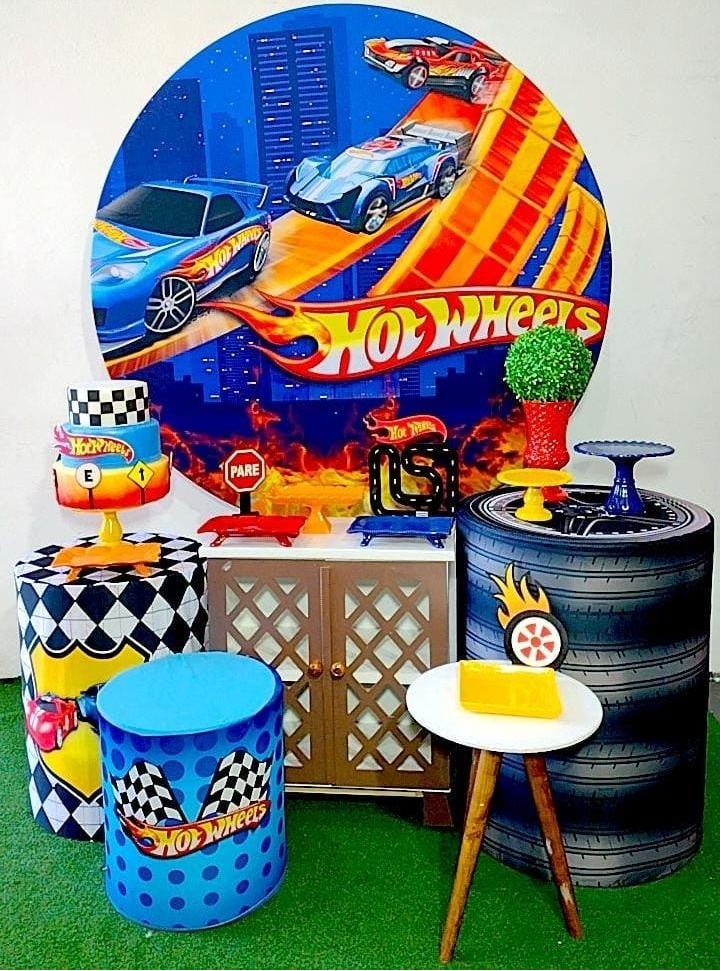 Kit Ouro Hotweels - Modelo 2  - TudFestas