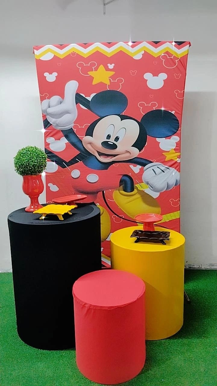 Kit Bronze Mickey Fundo Vermelho Quadrado - TudFestas