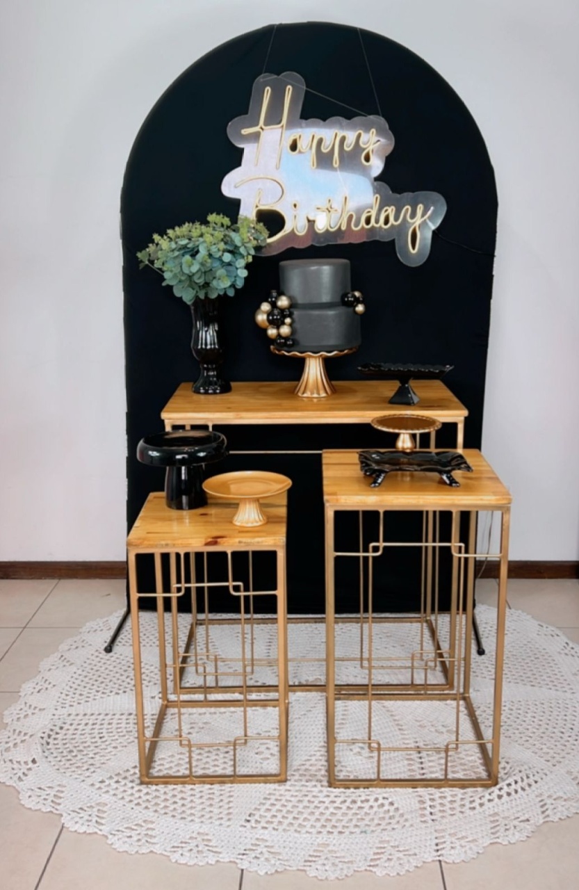 Composição Preto Com Dourado - Mesas de Ferro Mod 2 - TudFestas