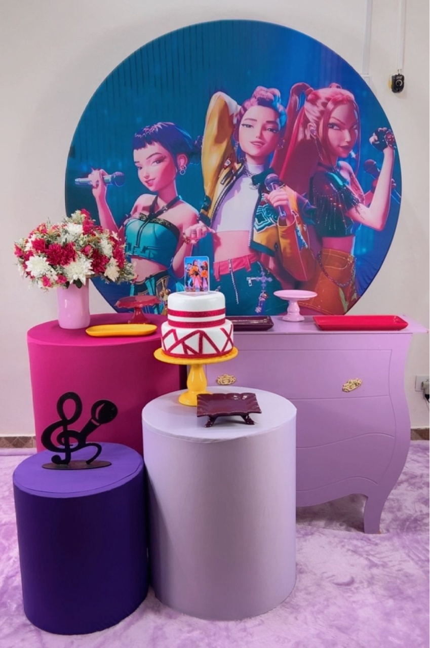 Kit Prata Guerreiras Do K-Pop - Modelo 2 - TudFestas