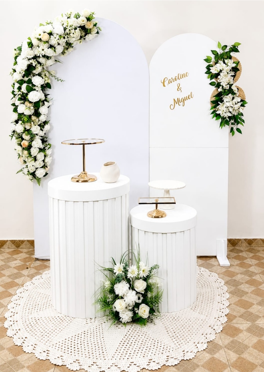 Composição Floral Branco - Modelo 6 - TudFestas