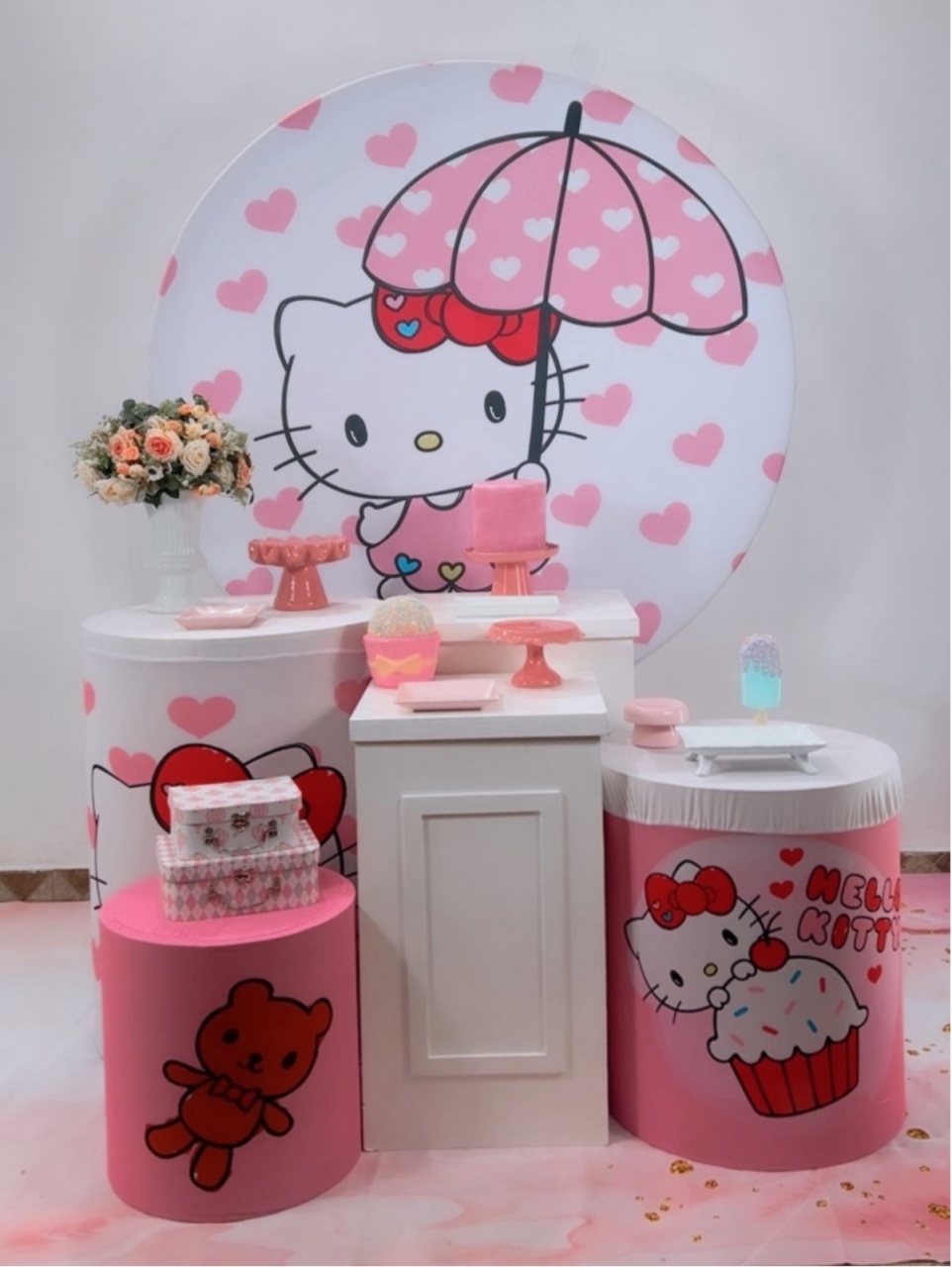 Kit Ouro Hello Kitty Confeiteira - Modelo 2 - TudFestas