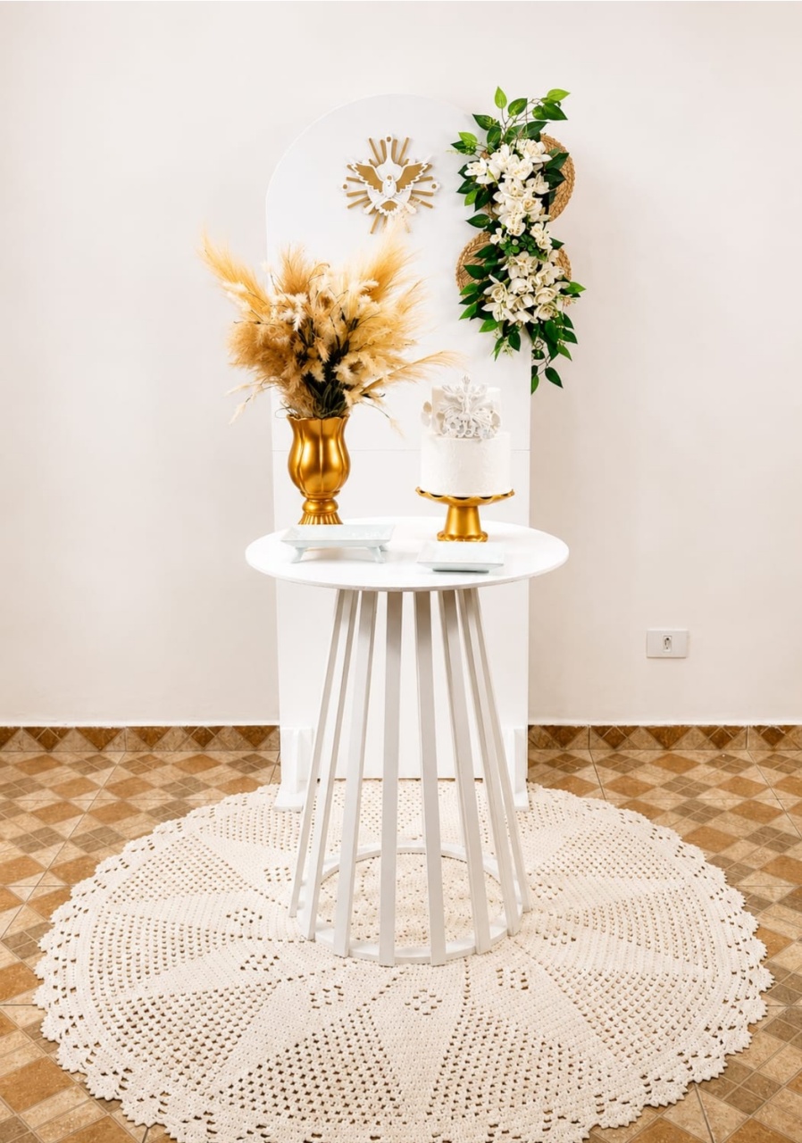 Composição Batizado Floral Branco - TudFestas