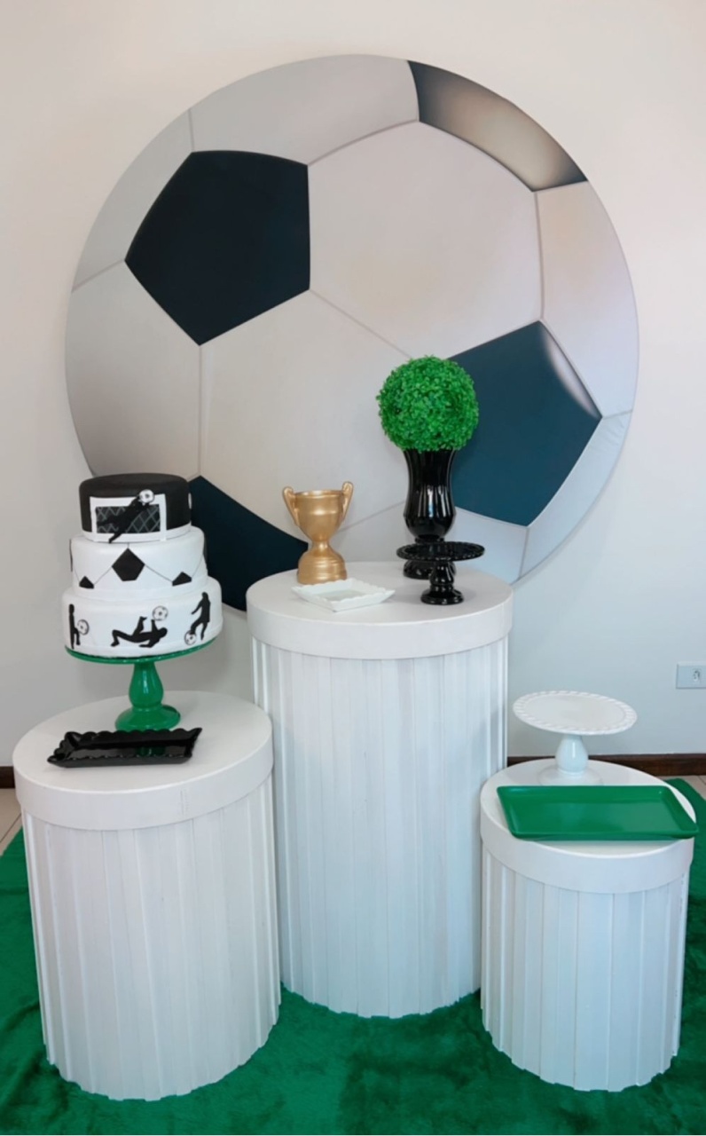 Composição Bola Futebol Cilindros Ripados - TudFestas