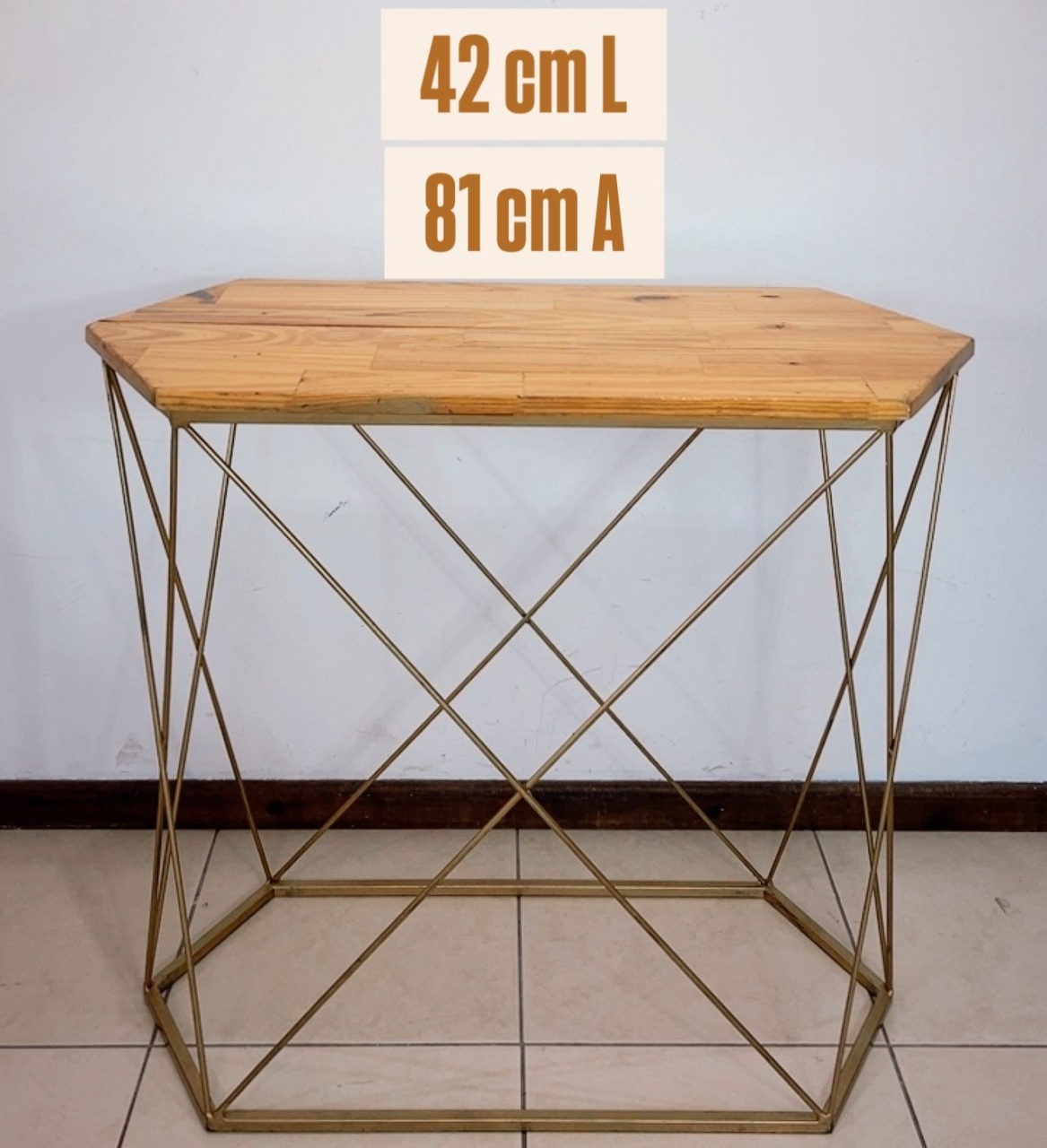 Mesa Sextavada Dourada G - TudFestas