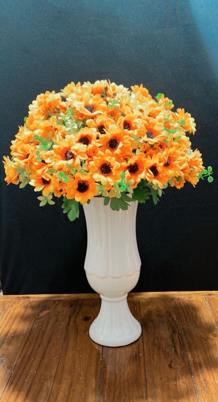 Arranjo de Flores Girassol  - TudFestas